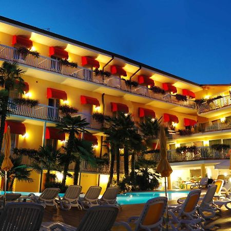 Hotel Capri Bardolino 3S Exteriör bild