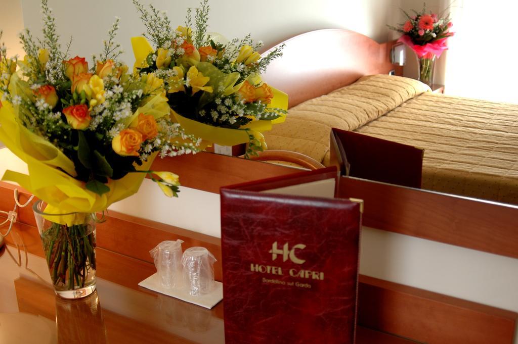 Hotel Capri Bardolino 3S Rum bild